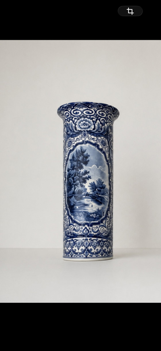 Image 1 of Delft blue vases