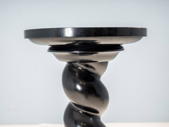 Image 1 of Pedestal de flores de inspiración barroca, nogal, Europa Central, década de 1920