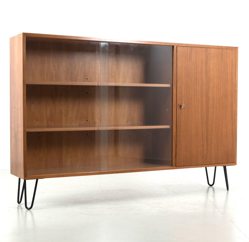 Buffet vintage avec vitrine