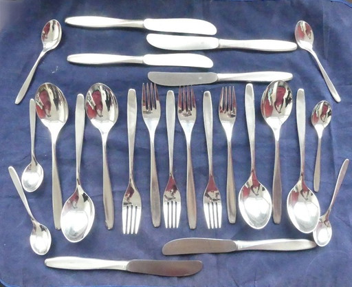 Service de couverts WMF Modèle Hamburg 24 pièces 6 personnes Argent 90 WO3aeb