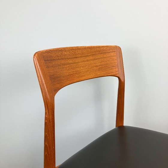 Image 1 of Juego de 6 sillas de comedor de Henning Kjaernulf para Korup Stolefabrik, teca y cuero, años 60