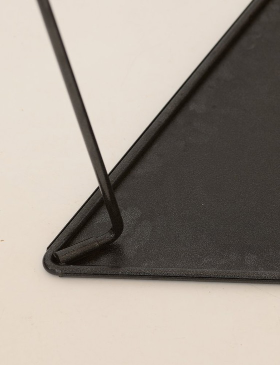 Image 1 of Tavolino triangolare vintage Ikea OTI di Niels Gammelgaard circa 1980