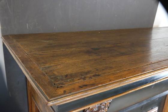 Image 1 of Credenza Zeeland del XVII secolo, in rovere.