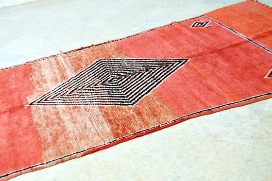 Image 1 of Vintage Marokkaanse Zemmour Vloerkleed - 247 x 132 cm | Blush Tones