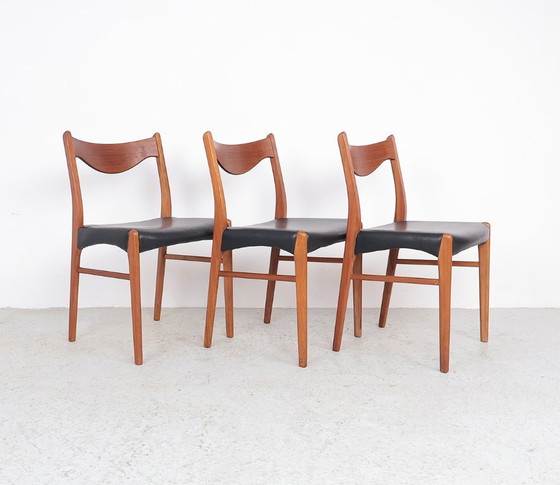 Image 1 of Set of 3 teak and leather chairs by Arne Wahl Iversen