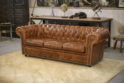 Chesterfield sofa in brown leather