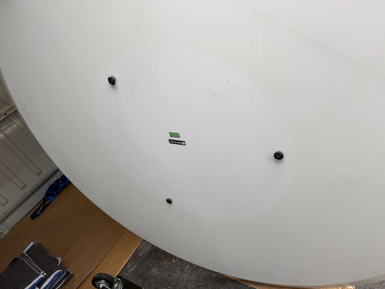 Image 1 of Original round Knoll Tulip dining table (120cm) white laminate Eero Saarinen