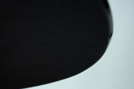 Image 1 of Lampada a sospensione nera vintage anni '90 con paralume in vetro. Italia