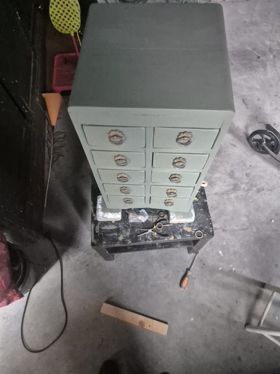Bellissimo mobile da farmacia, cassettiera, comodino in teak massiccio – Cassettiere, Wood (photo 7 of 12)