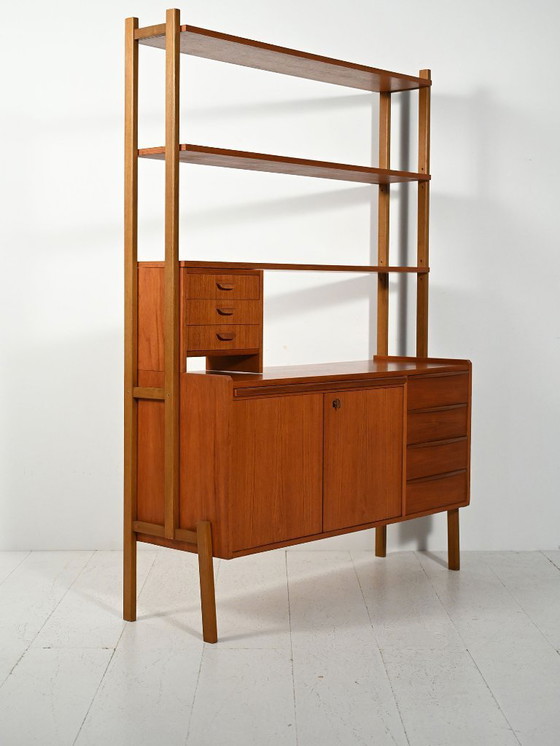 Image 1 of Scandinavische teakhouten boekenkast met uitschuifbaar bureau, jaren 1950-1960