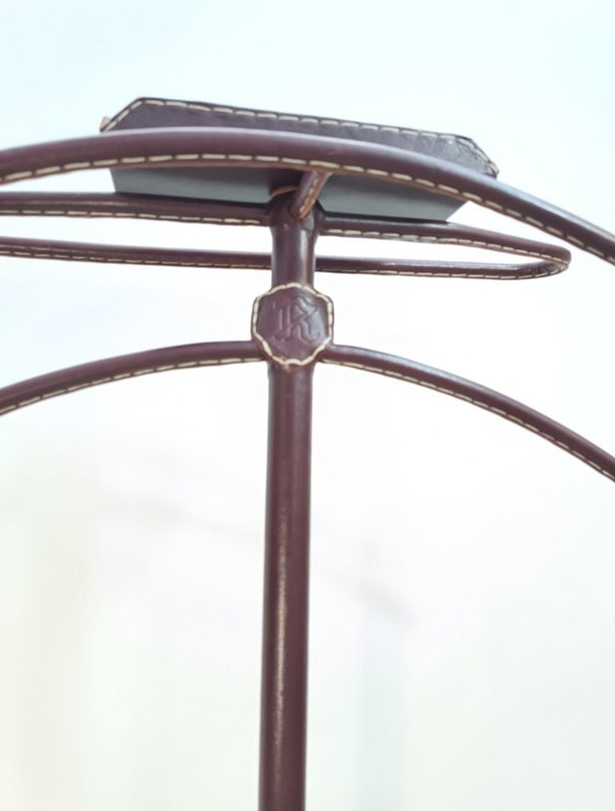 Image 1 of Valet de chambre gainé cuir par Jacques Adnet 1950s