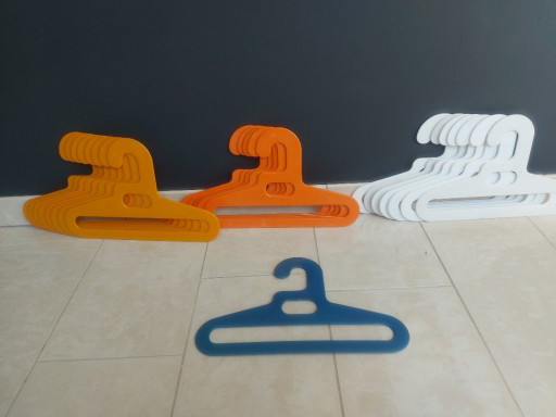 31 Ingo Maurer Clothes Hangers – kapstokken, Plastic