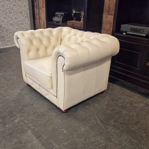 Chesterfield Cresswell armchair - French White