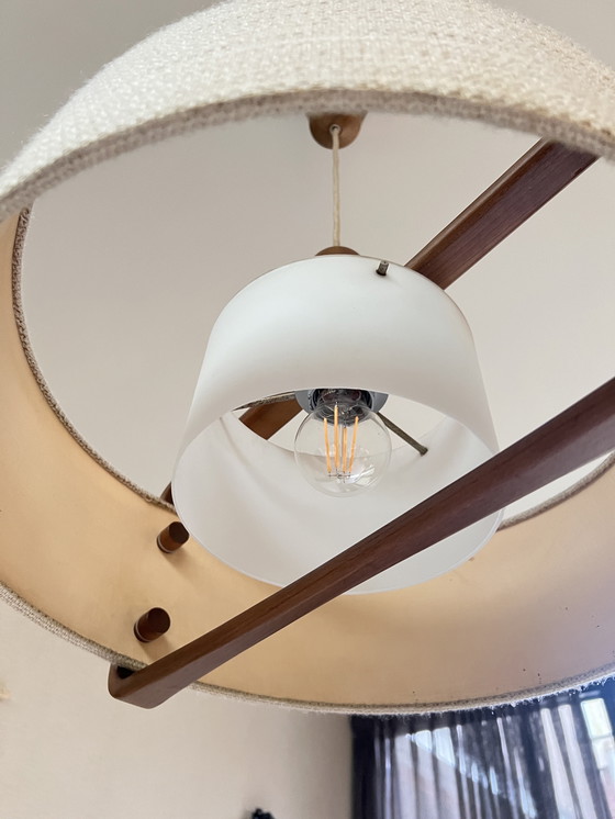 Image 1 of Hermosa lámpara colgante de teca ajustable de diseño escandinavo