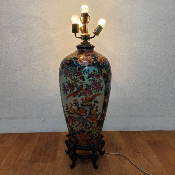 Image 1 of Antique vase lamp, Chinese table lamp, porcelain bedside lamp