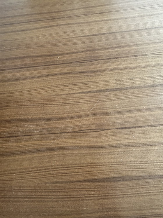 Image 1 of Tavolo da pranzo Gubi - Ovale - Colore noce - Stile danese