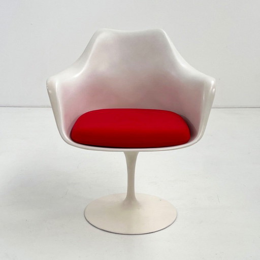 Draaibare tulpfauteuil van Eero Saarinen voor Knoll, jaren 70.