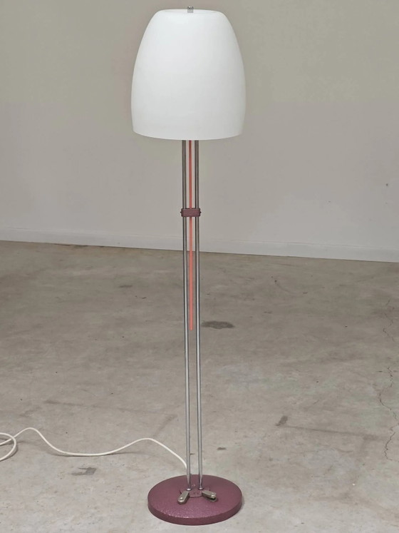 Lampadaire en métal chromé opaline triplex Lidokov ex Tchécoslovaquie – Cast Iron, Mid Century Modern (photo 17 of 21)