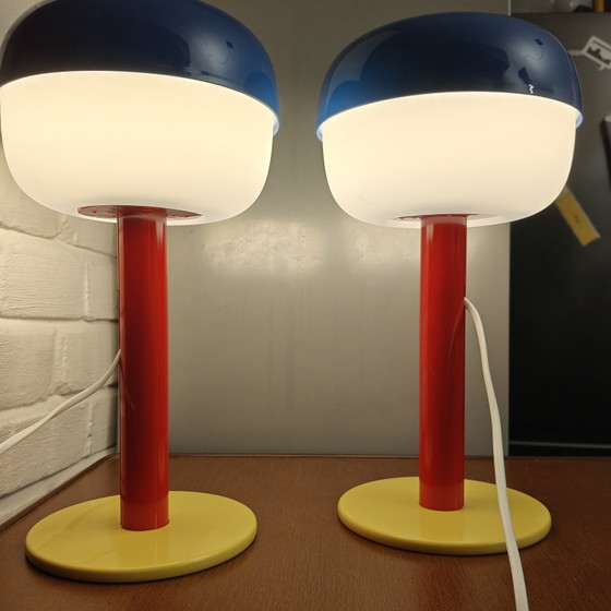 Image 1 of Einzigartiges Paar postmoderner IKEA-Tischlampen – Individuelle Farbkombination – Memphis-Stil