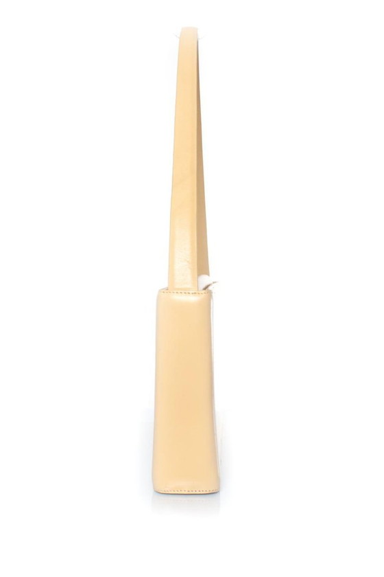 Image 1 of DKNY, bolso de hombro de piel en amarillo suave