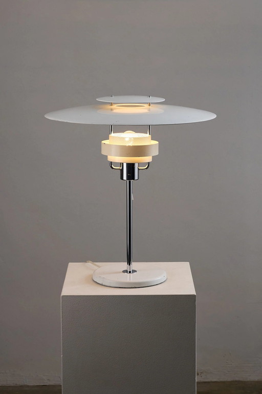 'Aurora' White Lacquered Metal Table Lamp by Olle Anderson for Boréns
