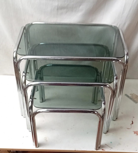 Image 1 of Tables gigognes vintage en chrome