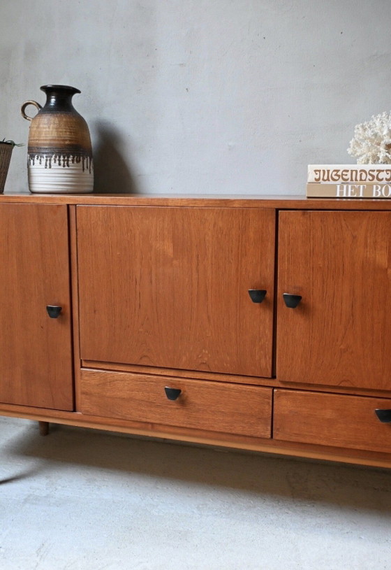 Credenza vintage in legno di teak con piastrelle di Jaap Ravelli – Credenze, Wood (photo 3 of 15)