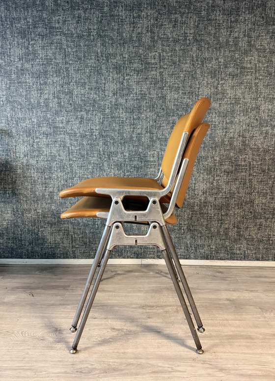 Image 1 of 2 sillas Dsc106 de Giancarlo Piretti para Castelli, década de 1960