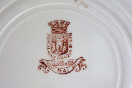 Image 1 of 11 assiettes creuses Terre De Fer Gien modèle Mai vers 1900