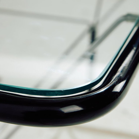 Image 1 of MK10078 Tavolino in metallo e vetro di Niels Bendtsen