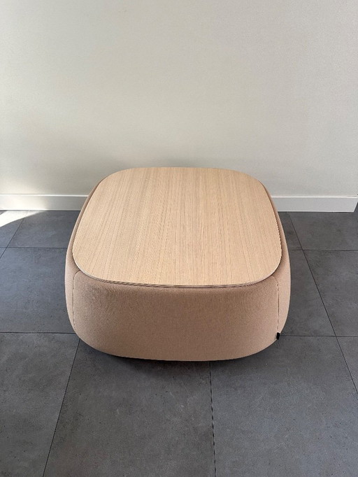 Table basse Montis avec revêtement Kvadrat