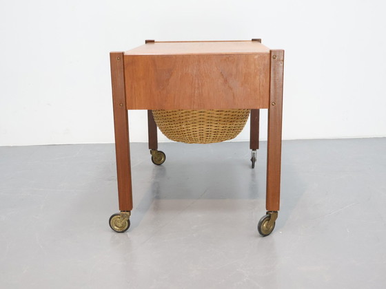 Image 1 of Deense Fournituren Trolley Met Lade En Mand