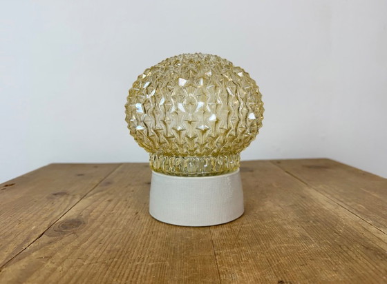Plafonnier vintage en porcelaine blanche, années 1970 (photo 2 of 13)
