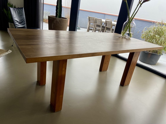 Image 1 of Mesa de nogal americano