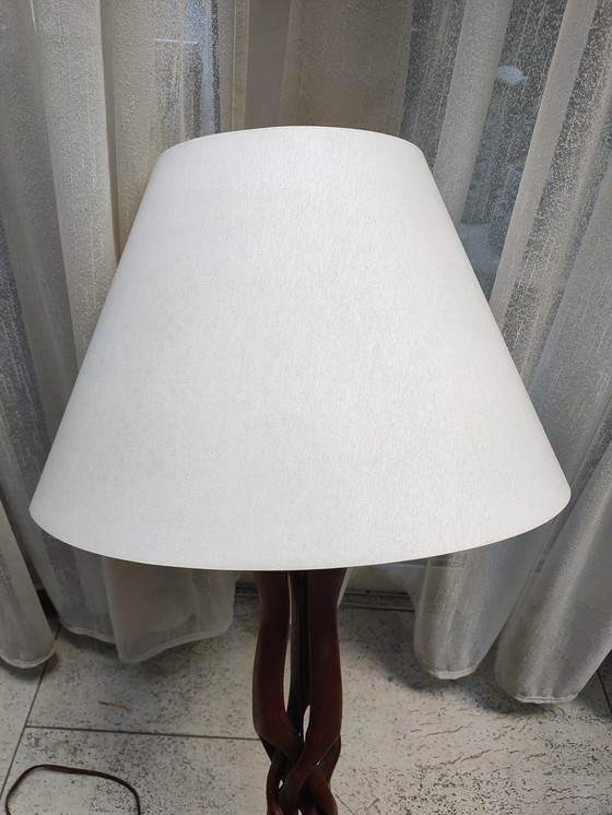 Image 1 of Lámpara de mesa de madera de teca