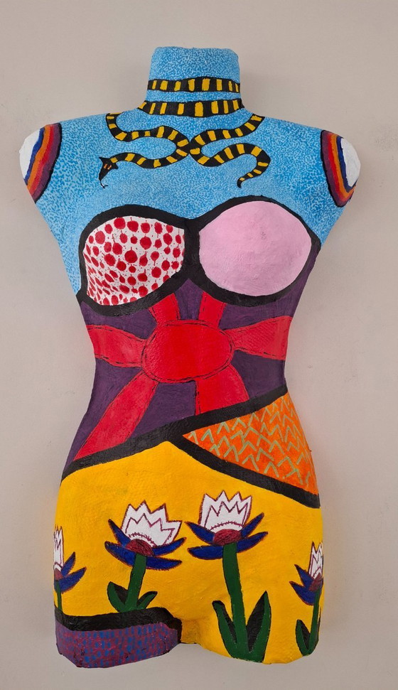 Image 1 of objeto de pared