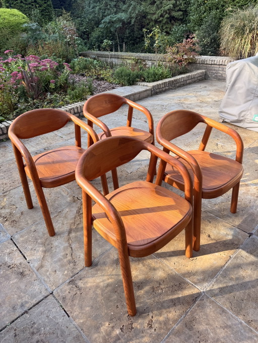 4 Sillas Vintage Diseño Danés de Korup. Teca Maciza