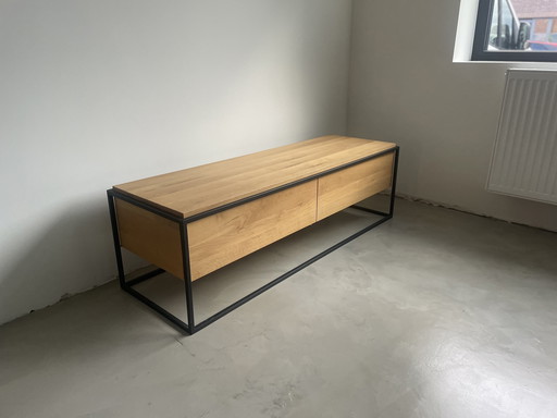 Ethnicraft Monolit TV cabinet