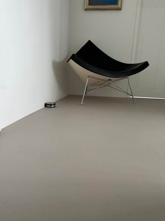 Image 1 of Vitra Coco