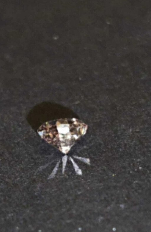 Diamond 0.32 carat with certificate