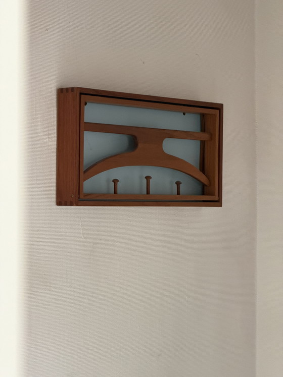 Image 1 of Porte-manteau mural vintage en teck au design danois conçu par Adam Hoff & Poul Østergaard