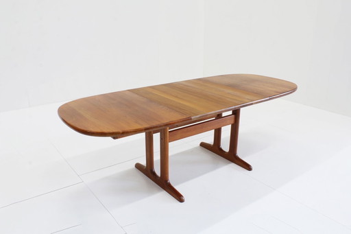 Vintage Danish Oval Extendable Dining Table Solid Teak Glostrup