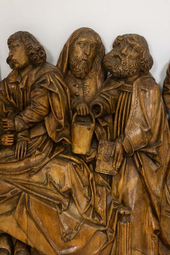 Image 1 of Retable rhénan, Dormition en bois sculpté en bas-relief, XIXe siècle