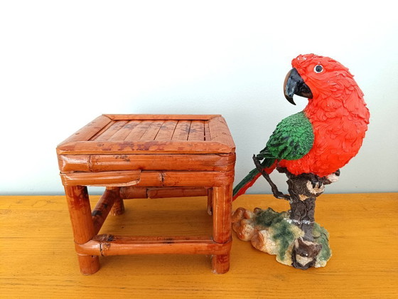 Image 1 of Piccolo sgabello in bambù, portavasi