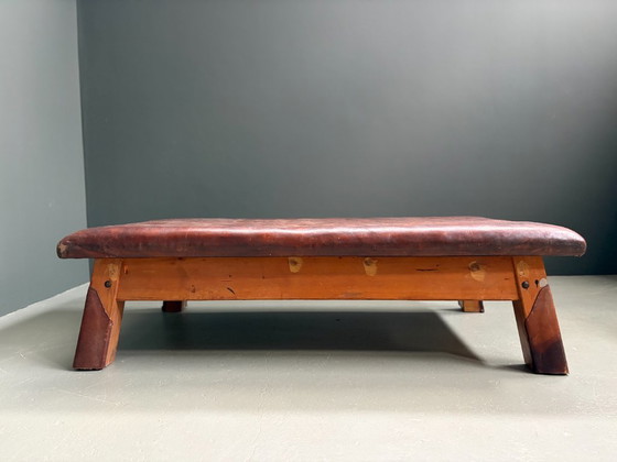 Image 1 of Tavolo da palestra in pelle