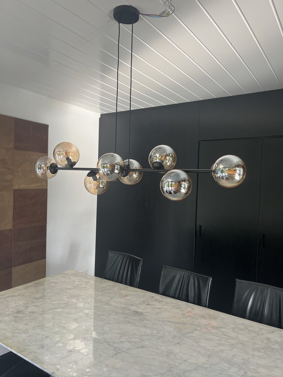 Image 1 of Lampe à suspension pratique en noir mat avec verre ambré