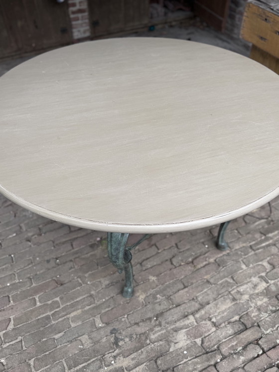 Image 1 of Zu verkaufen antiken Tisch mit Gusseisen dekorative Basis