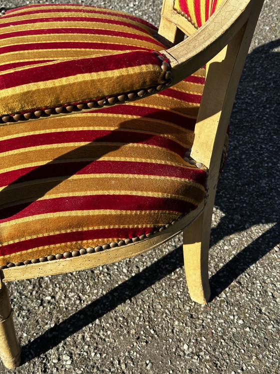 Image 1 of Louis XVI cabrioletfauteuil - Gepatineerd hout en gestreept fluweel