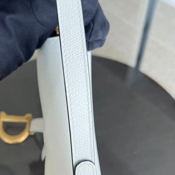 Image 1 of *CON CINTURINO, CAVIALE* DIOR SADDLE SMALL 21CM CAVIALE BIANCO GHW