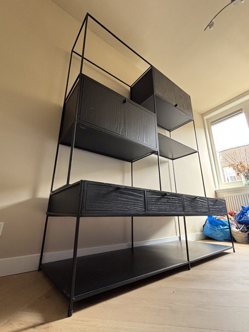 Furnified zwarte kast “Florentin”